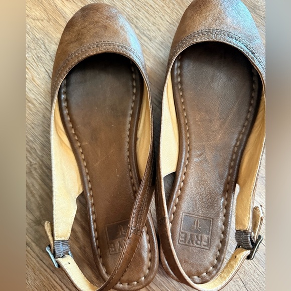 Frye • Sling Back Carson Ballet Flats - Picture 10 of 10